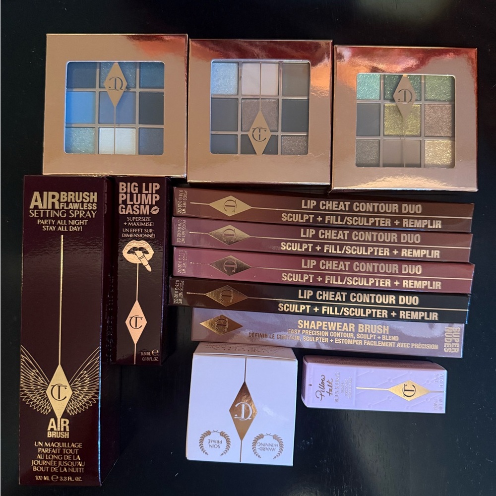 Charlotte Tilbury Makeup Set with Eyeshadow and Lip Products
